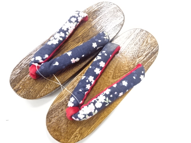 JAPANESE UNUSED PAULOWNIA GETA (24.5 cm)